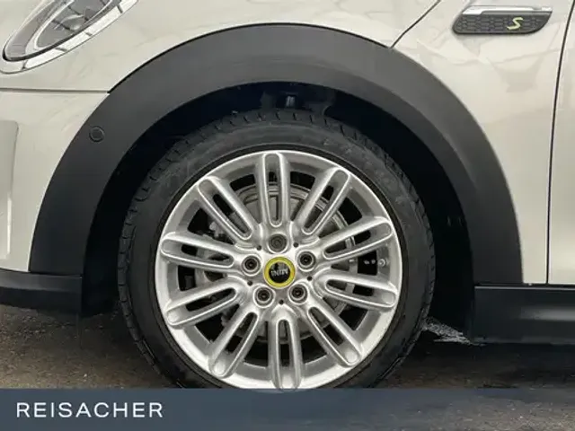 MINI Cooper SE