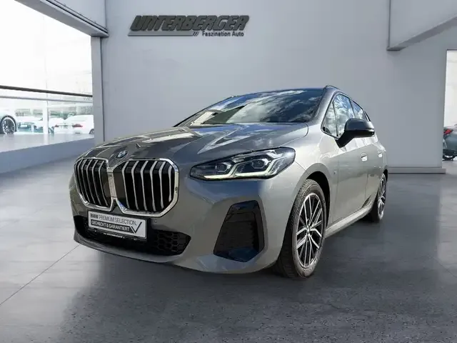 BMW 220