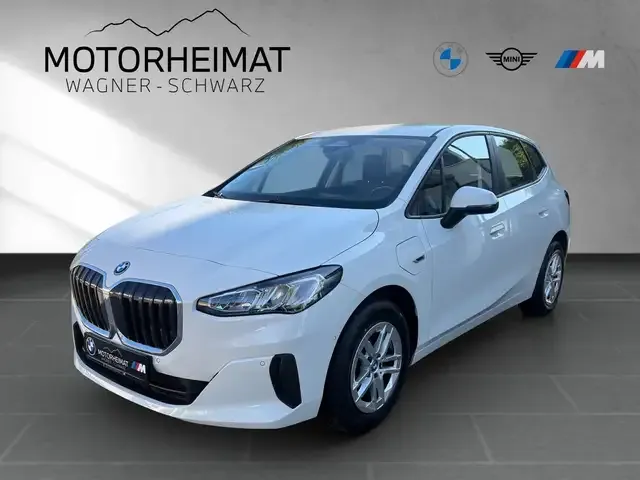 BMW 225
