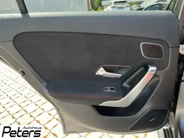 Mercedes-Benz A 35 AMG