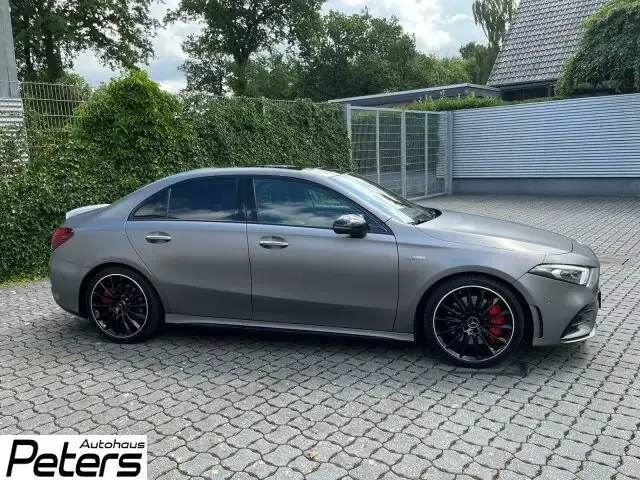 Mercedes-Benz A 35 AMG
