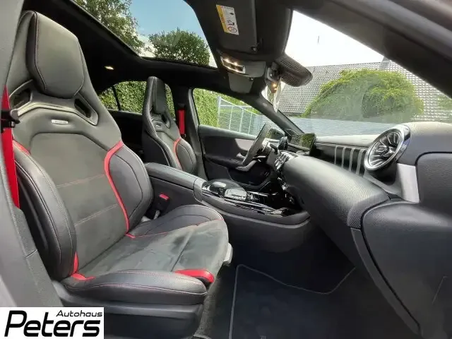 Mercedes-Benz A 35 AMG