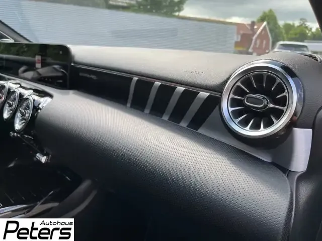Mercedes-Benz A 35 AMG