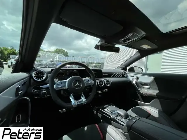 Mercedes-Benz A 35 AMG