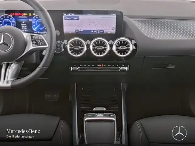 Mercedes-Benz EQA 300