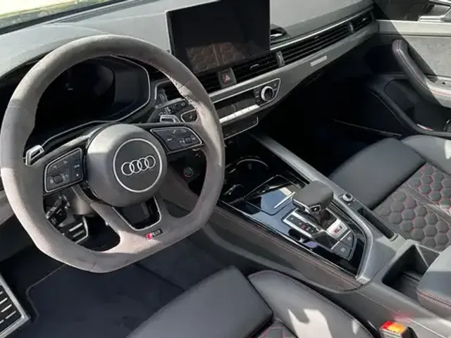 Audi RS4