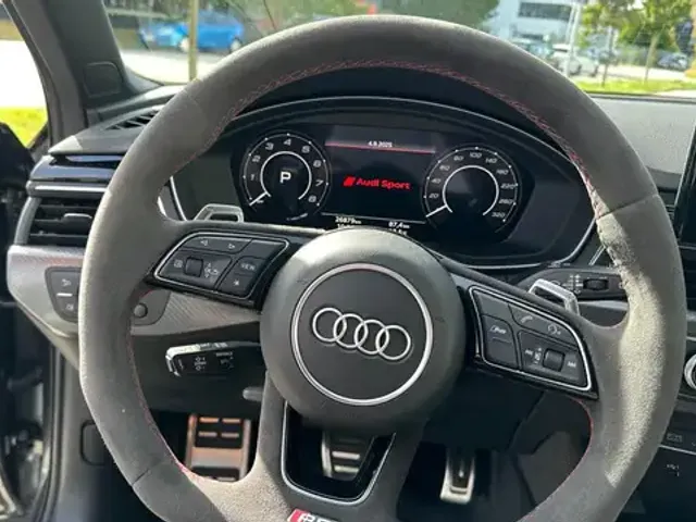 Audi RS4