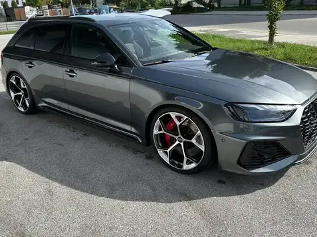 Audi RS4