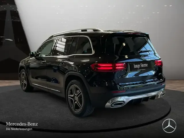 Mercedes-Benz GLB 180
