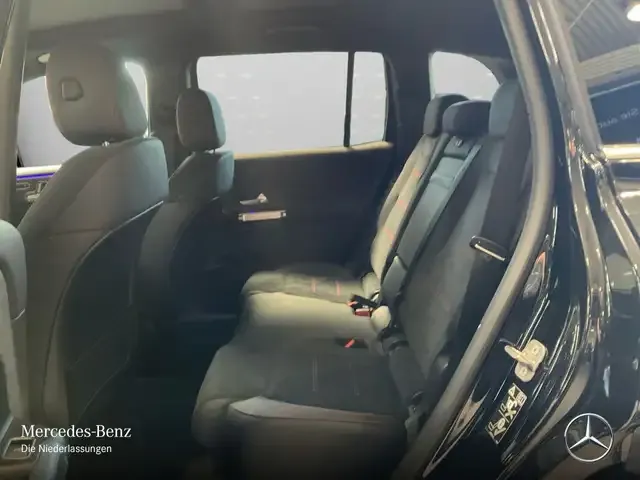 Mercedes-Benz GLB 180