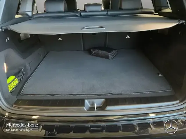 Mercedes-Benz GLB 180