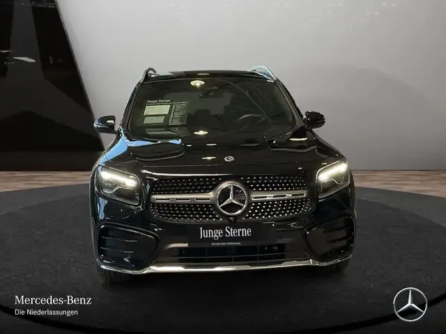 Mercedes-Benz GLB 180