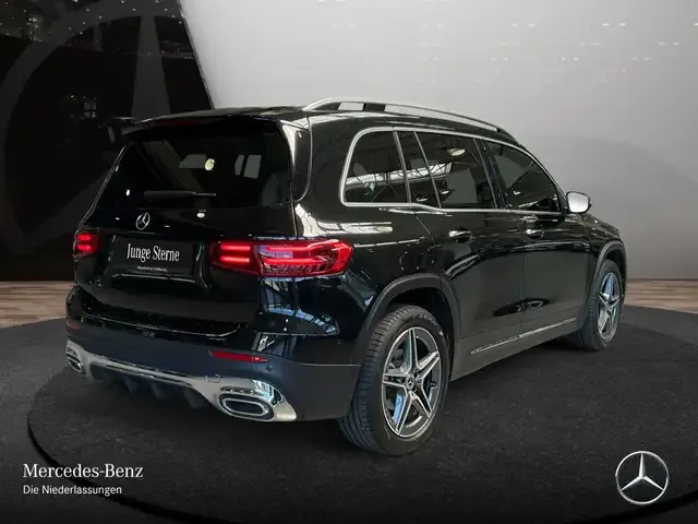 Mercedes-Benz GLB 180