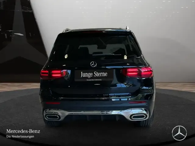 Mercedes-Benz GLB 180
