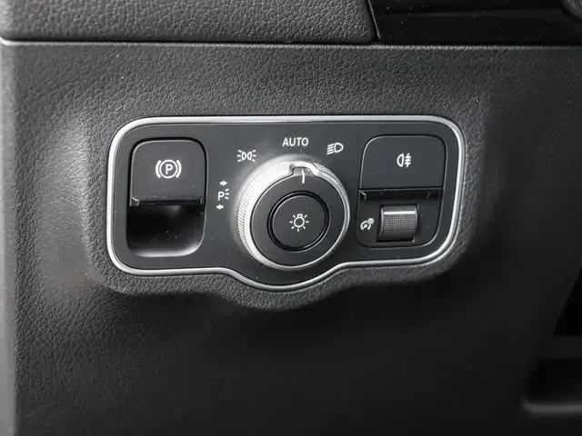 Mercedes-Benz GLA 180