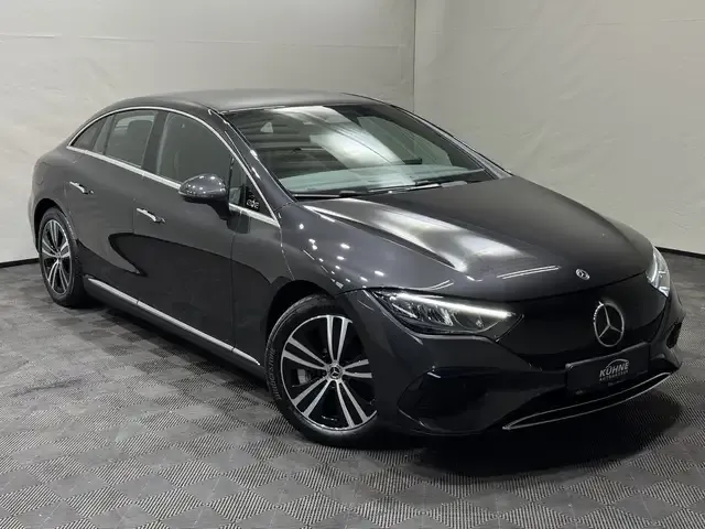 Mercedes-Benz EQE 300