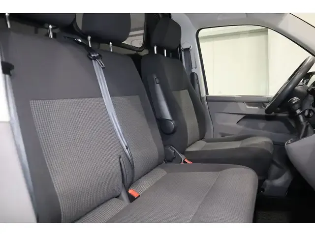 Volkswagen T6.1 Transporter