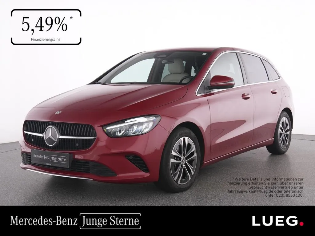 Mercedes-Benz B 220