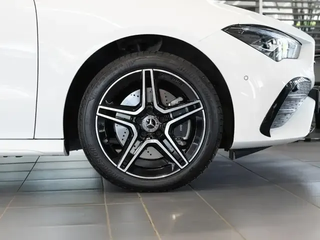 Mercedes-Benz CLA 250