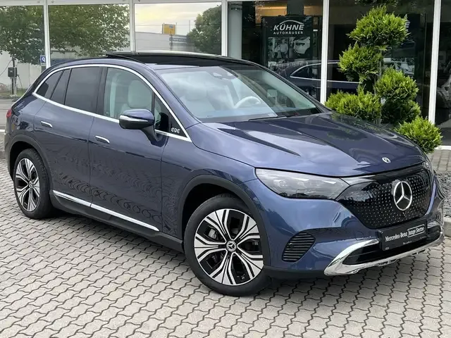 Mercedes-Benz EQE SUV