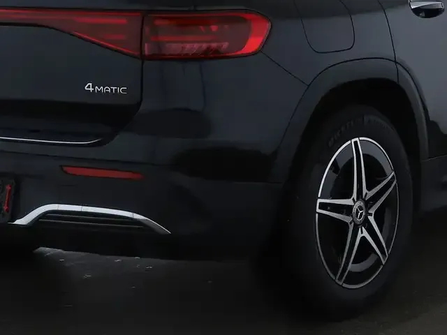 Mercedes-Benz EQB 300