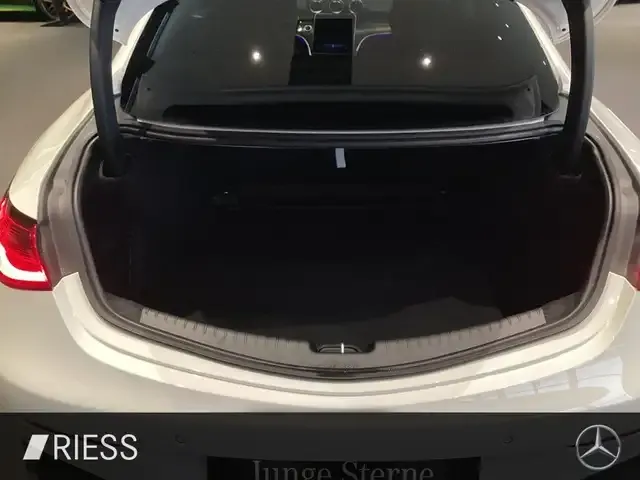 Mercedes-Benz CLE 300