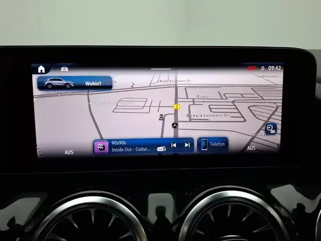 Mercedes-Benz GLA 180