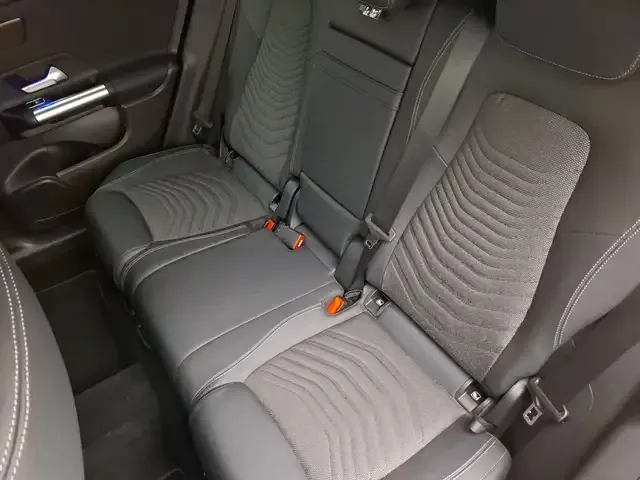 Mercedes-Benz GLA 180