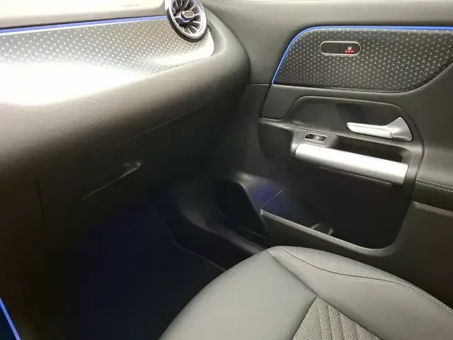 Mercedes-Benz GLA 180