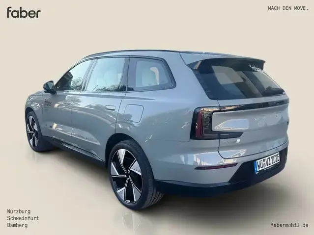 Volvo EX90
