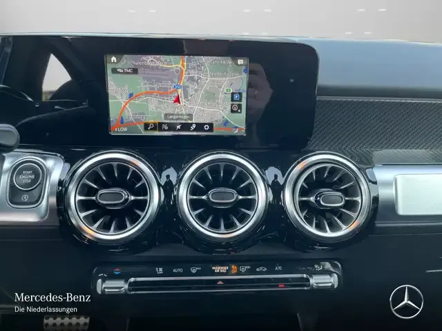 Mercedes-Benz GLB 180