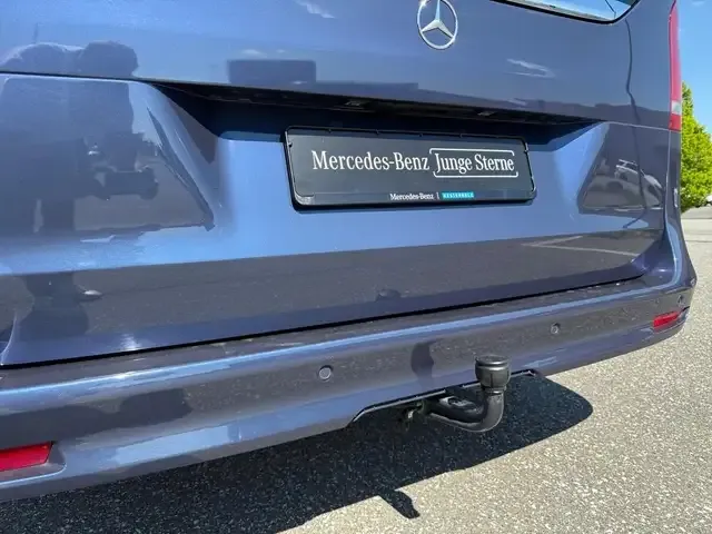 Mercedes-Benz V 250