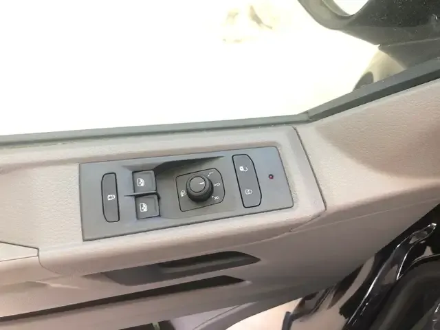 Volkswagen T6.1 Caravelle