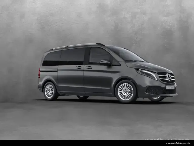 Mercedes-Benz V 220