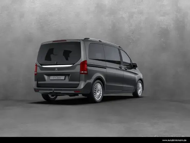 Mercedes-Benz V 220