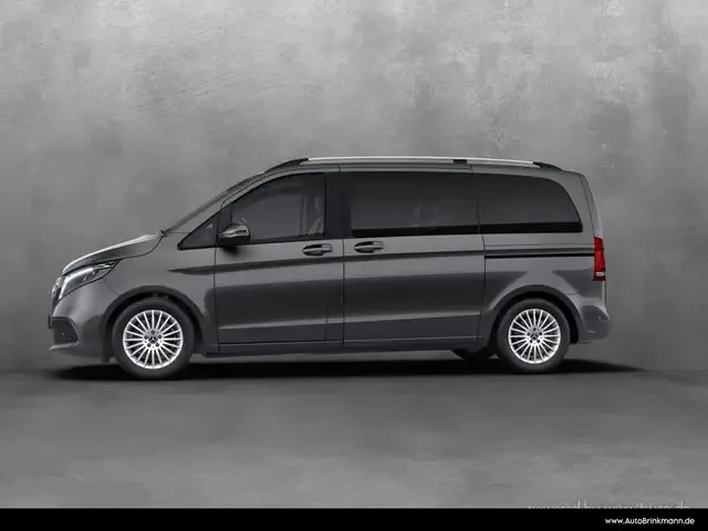 Mercedes-Benz V 220