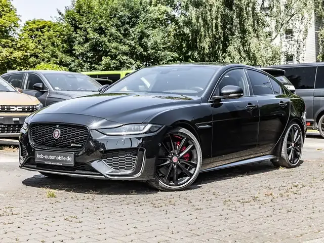 Jaguar XE