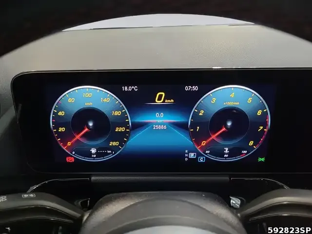 Mercedes-Benz GLA 200