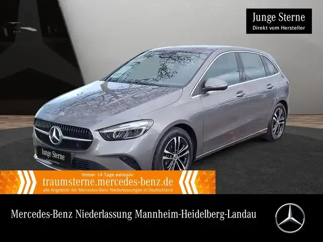 Mercedes-Benz B 220