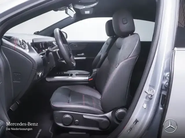 Mercedes-Benz EQA 300