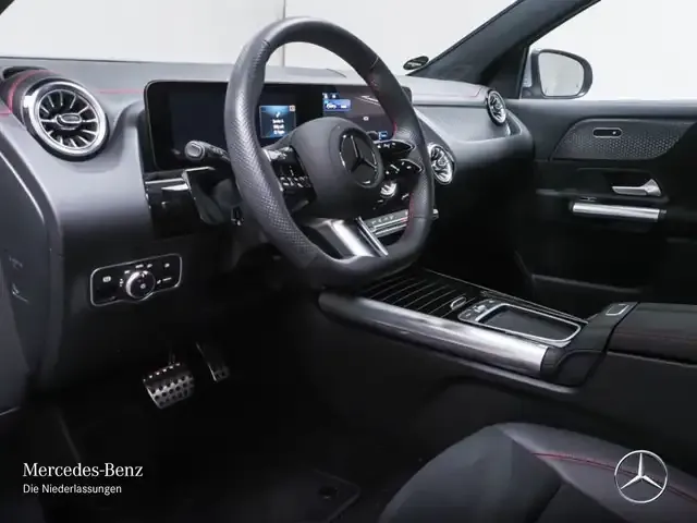 Mercedes-Benz EQA 300