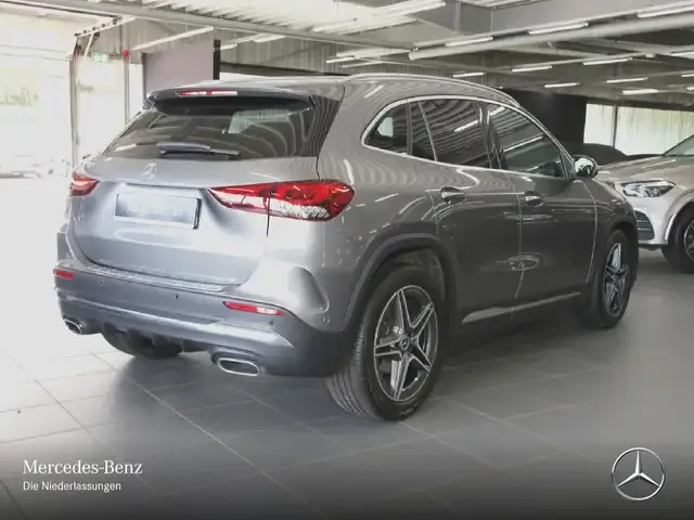 Mercedes-Benz GLA 180