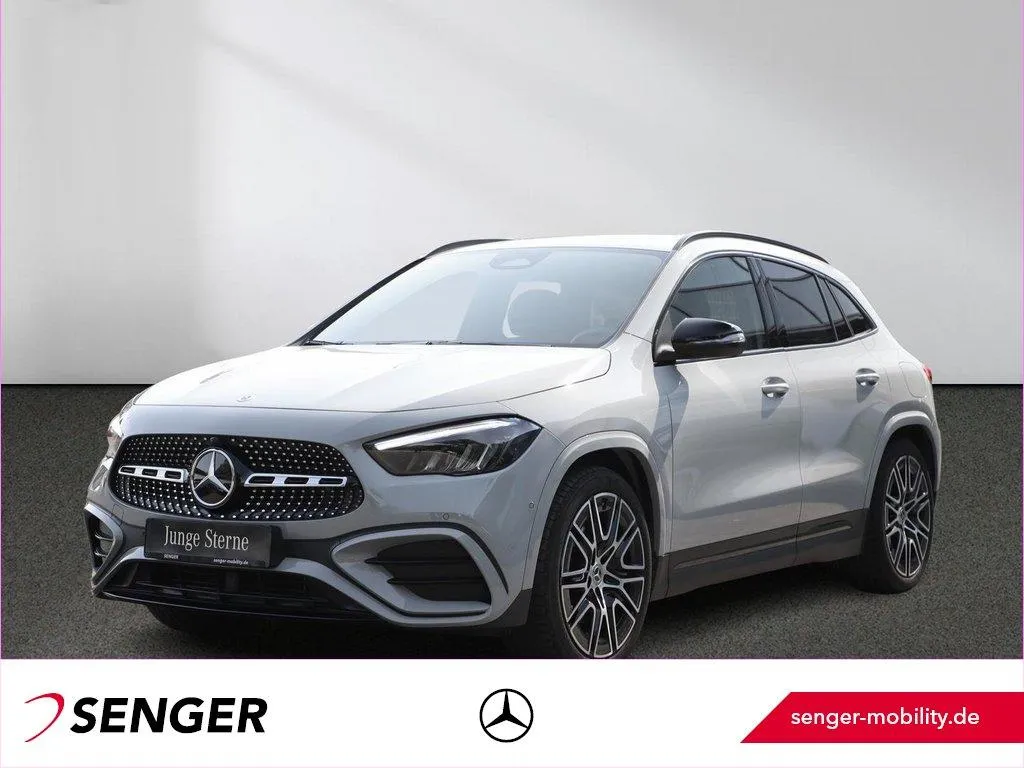 Mercedes-Benz GLA 200