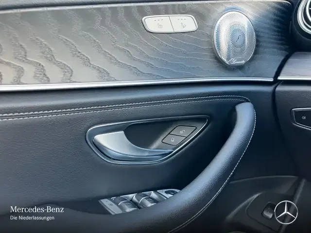 Mercedes-Benz E 400