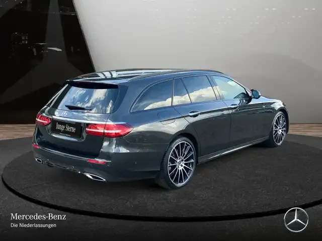 Mercedes-Benz E 400