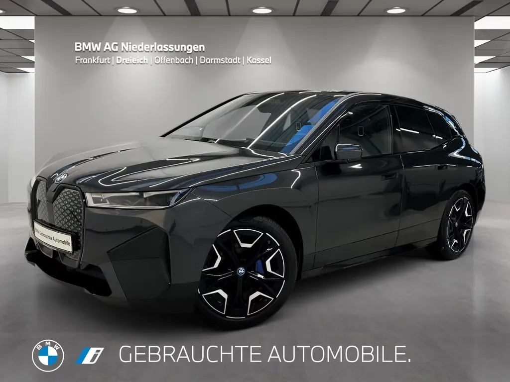BMW iX