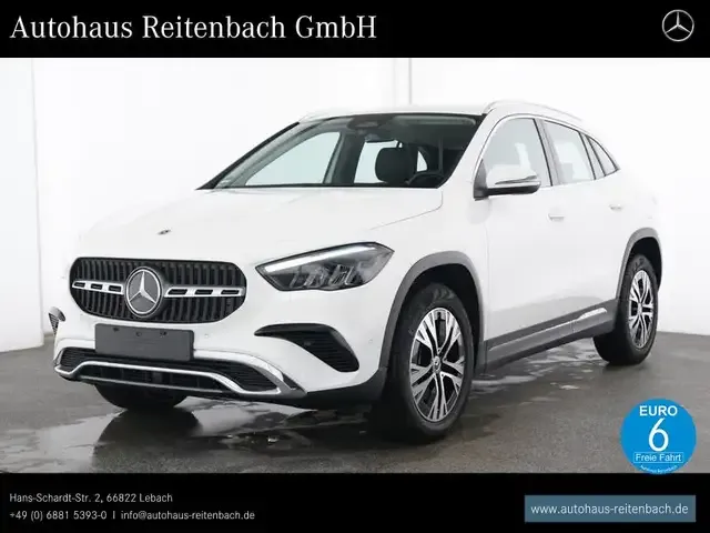 Mercedes-Benz GLA 200