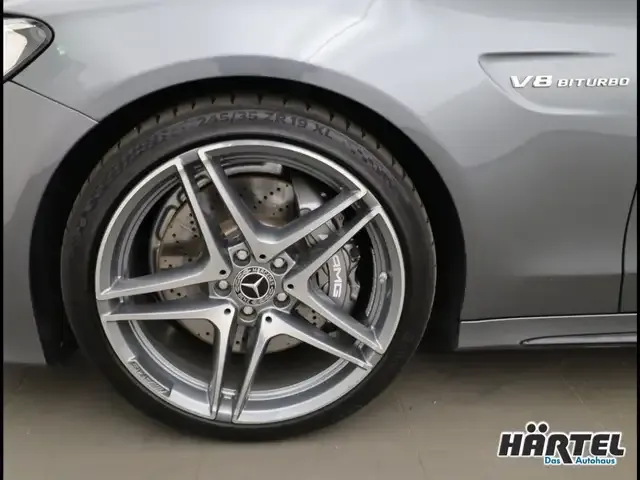 Mercedes-Benz C 63 AMG