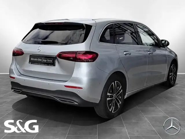 Mercedes-Benz B 200