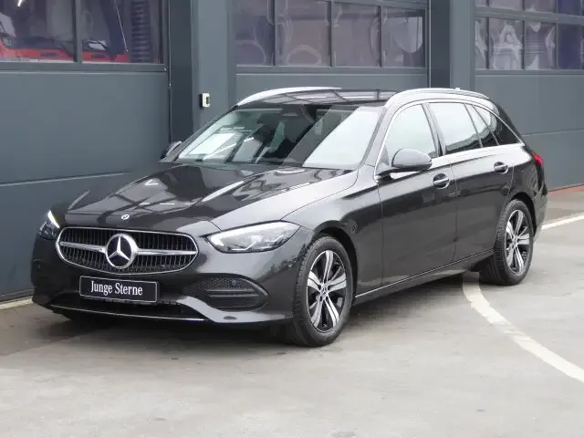 Mercedes-Benz C 220
